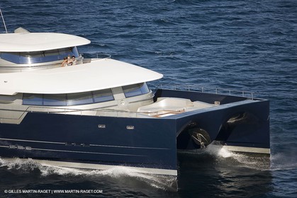 13-07-07 - La Ciotat (FRANCE) - MotorYacht - Chantier H2X