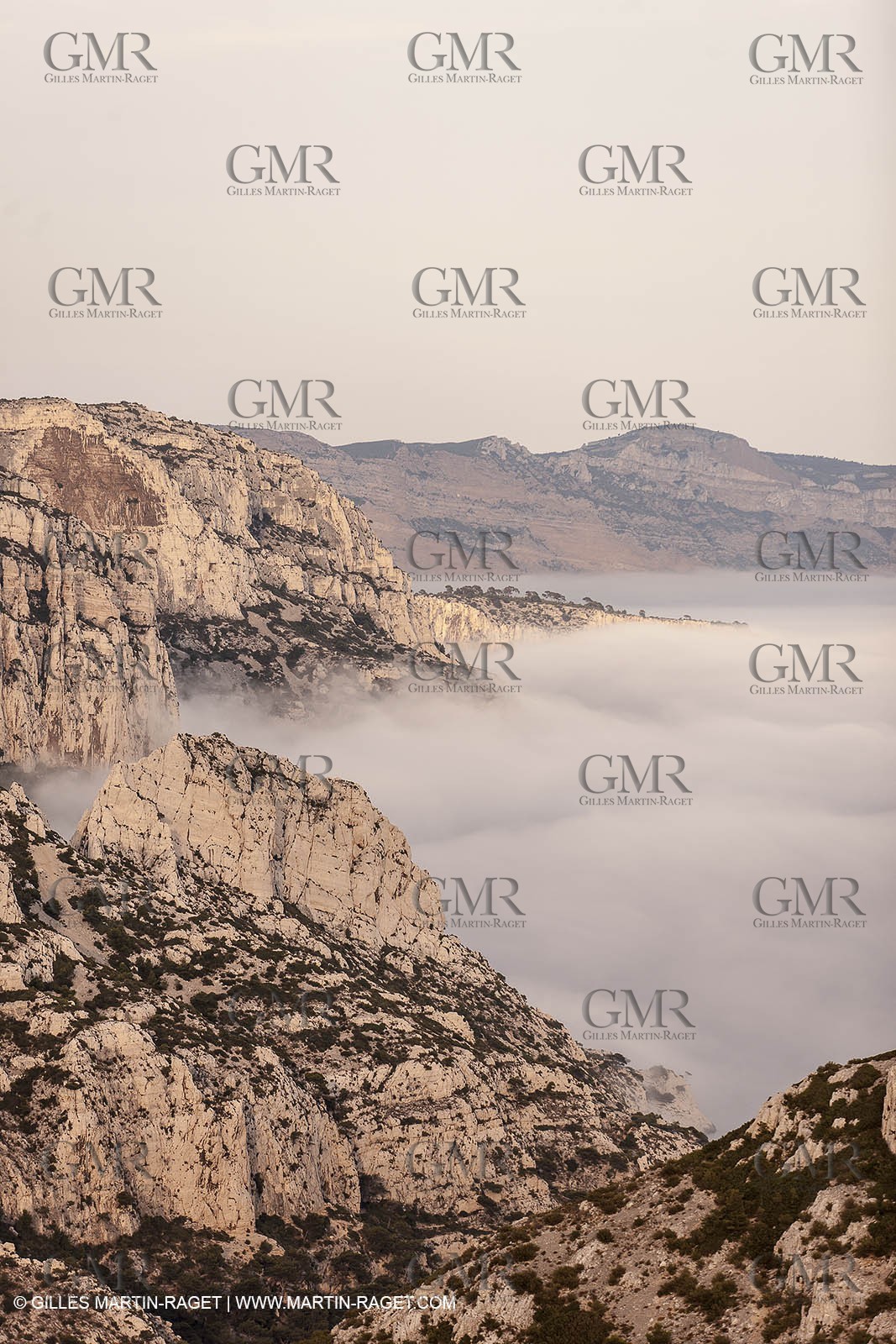 18 07 2012 -Marseille (FRA ) - The Calanques - Unusual foggy conditions