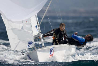 27 04 2007 - Semaine Olympique Française 2007 - Hyères - Jour 6 - Medal Race - Team France - 470 Homme - Leboucher-Garos