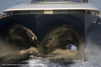 11 06 2007 - Valencia (Spain) - Bradley, super yacht catamaran dessiné par Gilles Vaton et construit par H2X à la Ciotat (France)