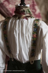 31 10 2013 - Ansouis (FRA,84) - Ansouis castle - Costumes of the exhibit Men costumes