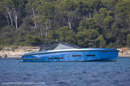 14 10 2008 - Cannes (FRA, 06) - Super yachts - motoryachts - Wally yachts - Wallypower 64