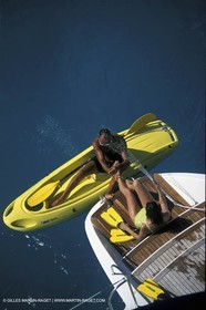 Cruising - People - Doing nothing