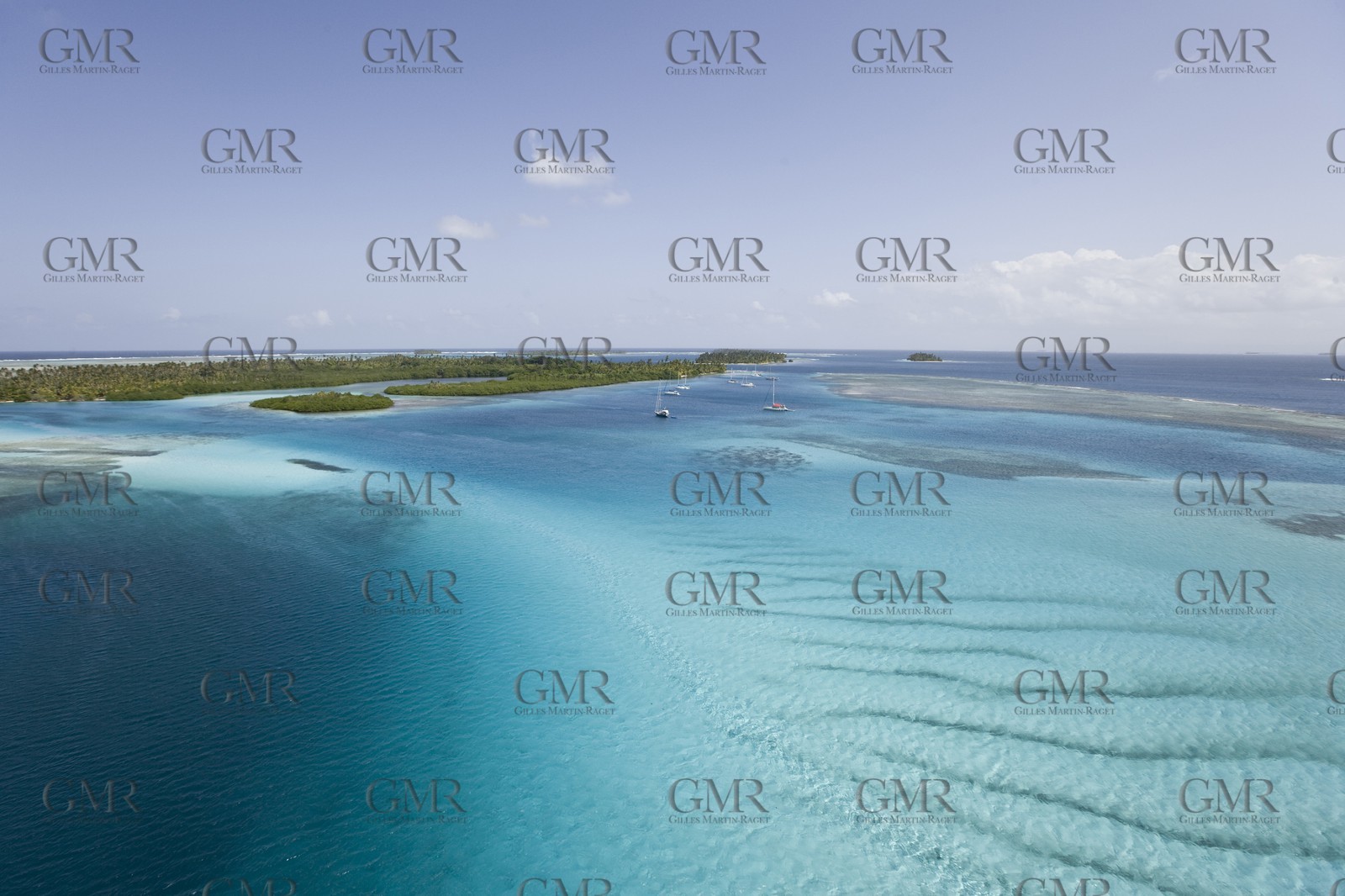 01 02 2008 - San Blas Archipelago (Panama) - Motor Yacht Senses