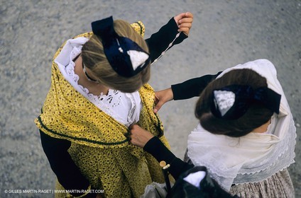 Arles (FRA,13) - Costume from Arles Fest