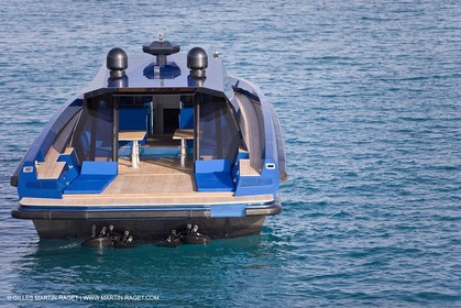 14 10 2008 - Cannes (FRA, 06) - Super yachts - motoryachts - Wally yachts - Wallypower 64 - Wallypower 48 - Wally tender