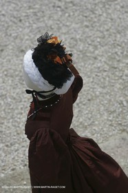 May 2004 - La Tour d'Aigues (FRA, 84) - Old costumes for women of the South exhibition