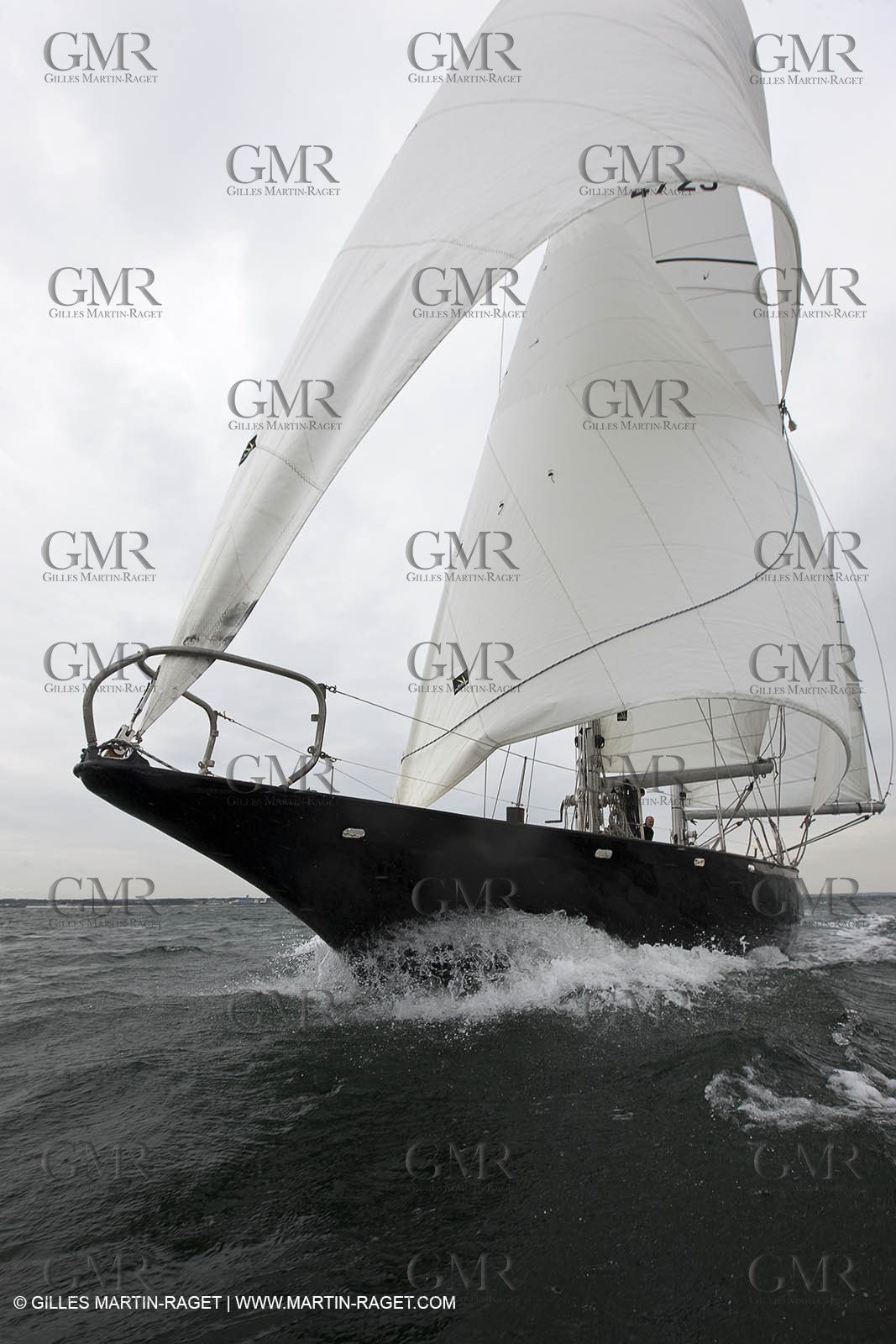 19 05 2010- Lorent- (FRA,56)  -  Pen Duick III