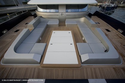 11 06 2007 - Valencia (Spain) - Super Yacht Catamaran Bradley, Gilles Vaton design built by H2X in la Ciotat (France)