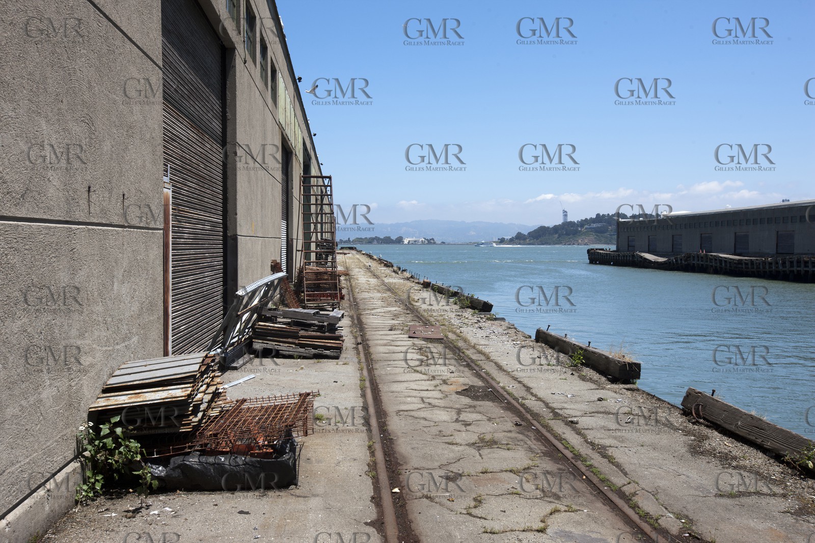 07 06 2011 - San Francisco (USA,CA) - 34th America's Cup - The Piers in their state of origin - Pier 23