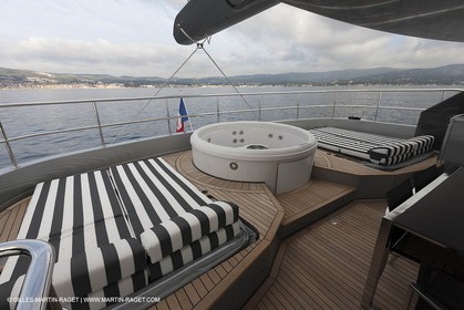 25 02 2011 - La Ciotat (FRA,13) - Super Yachts - Chantier H2X - Cartouche