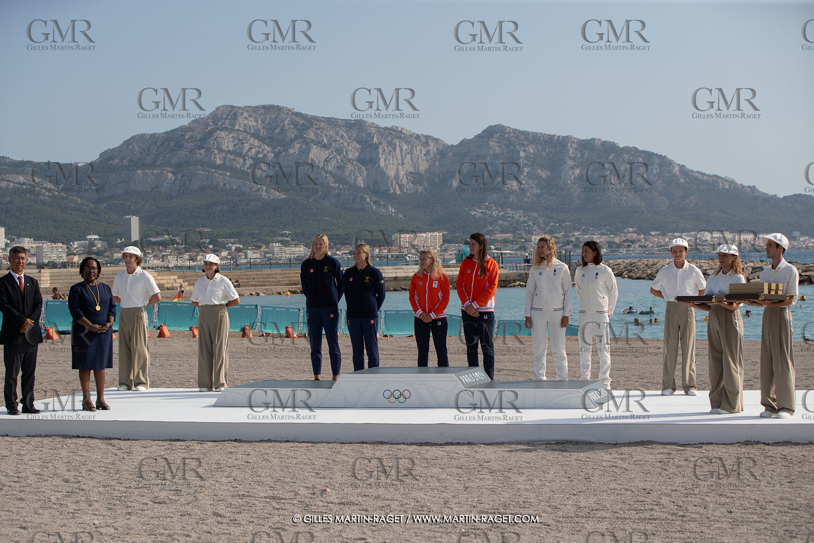02 08 2024, Marseille (FRA), Paris 2024 Olympic Games, Sailing, Race Day 5, Medal ceremony for 49er FX and 49er
