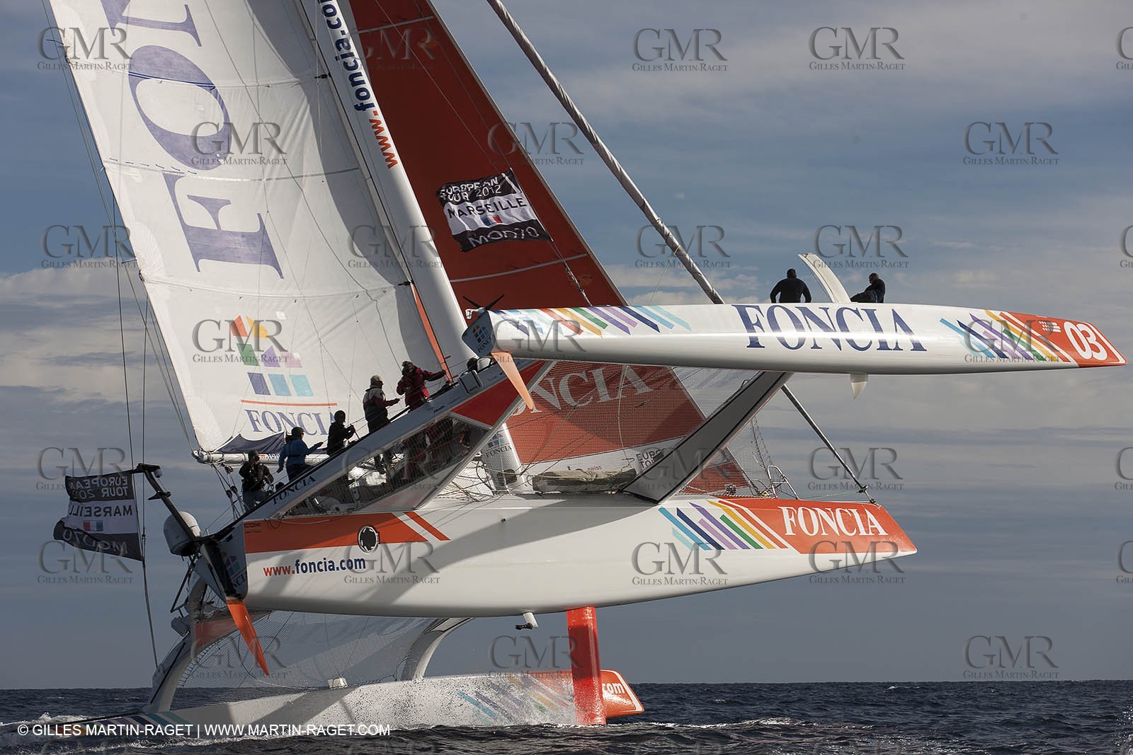 27 09 2012 - Marseille (FRA,13) - Alpari World Match Race Tour - Match Race France 2012 - Day 3 - Quarter finals - Matc Racing specialists sail on Foncia
