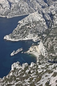 10 03 2009 - Marseille (FRA, 13) - Calanques - Les Pierres tombées (bottom), Sugitton