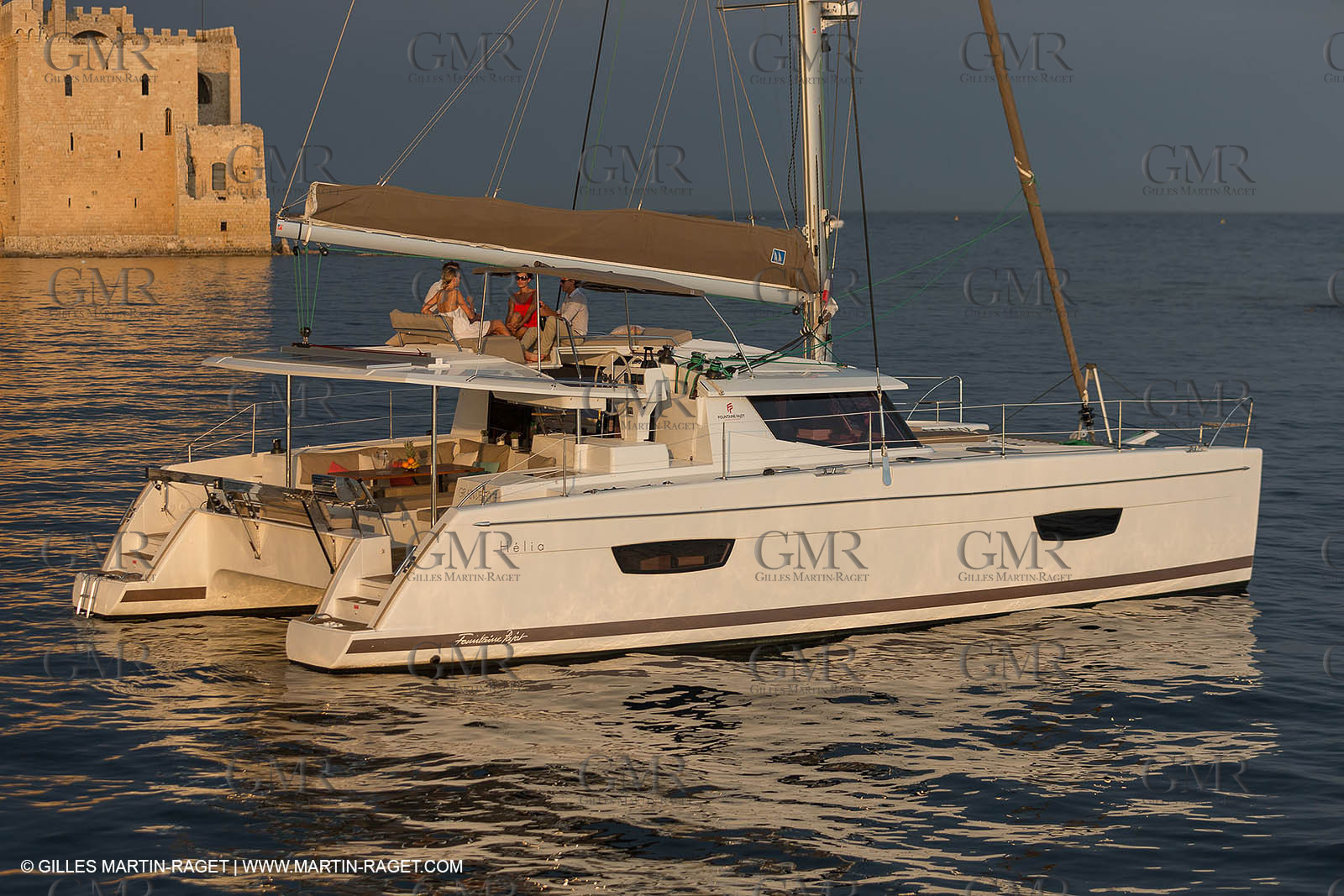 12 09 2016, Cannes (FRA,06), Chantier Fountaine-Pajot, Helia 44