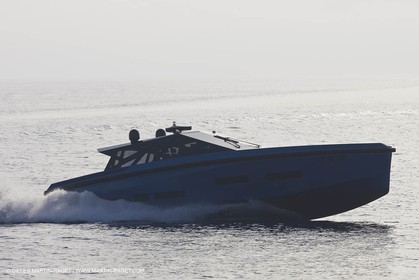 14 10 2008 - Cannes (FRA, 06) - SUper yachts - motoryachts - Wally yachts - Wallypower 64