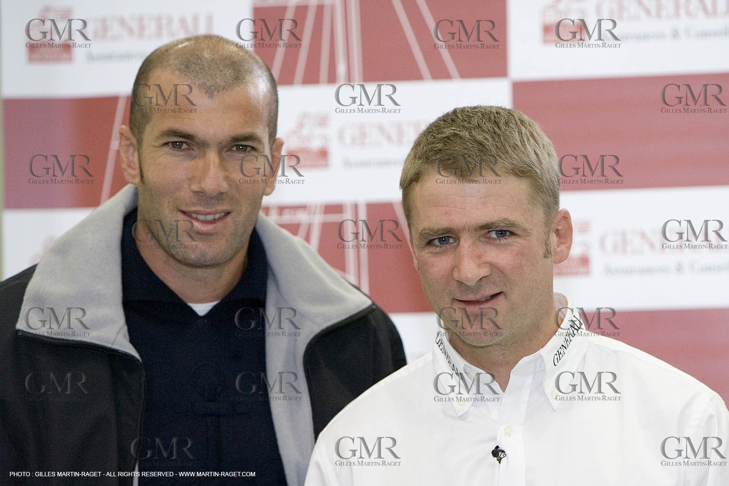 23 01 2007 - Vannes (FRA) - Soccer champion Zinedine Zidane take a visit at Multiplast boatyard where is actually buit GENERALI, the next IMOCA monohull of french sailor Yann Eliès