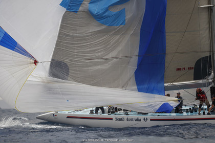 19 06 2024, Porquerolles Island (FRA), Championnat du monde des 12 m JI 2024, Race Day 1