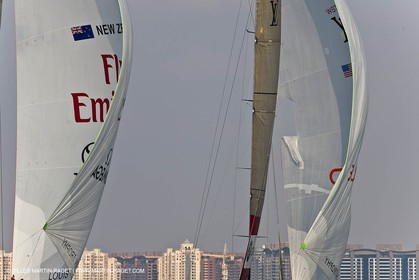 21 11 2010 - Dubai (UAE) - Dubai Louis Vuitton Trophy -  Round 2 - BMW ORACLE Racingg Vs Emirates Team New Zealand