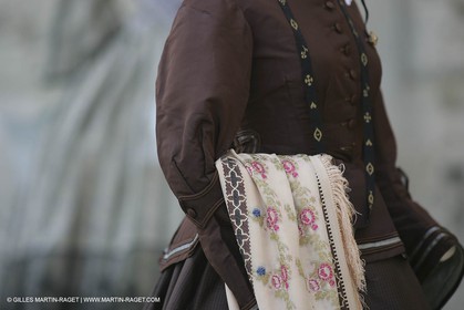 May 2004 - La Tour d'Aigues (FRA, 84) - Old costumes for women of the South exhibition