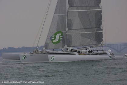 Geronimo - Jules Verne Trophy 2001 start - Brest