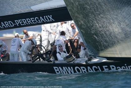 8 05 2007-Valencia (Spain)- 32nd America's Cup - Louis Vuitton Cup - RR2 - Day 10 - BMW ORACLE Racing
