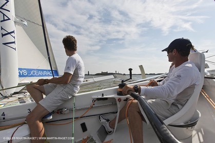 05 07 2012 - New York (USA) - Ocean Krys Race - Speed runs in fornt of NY city