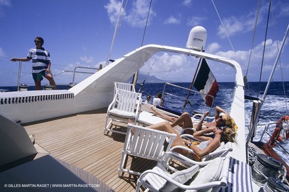Sailing, cruising, people