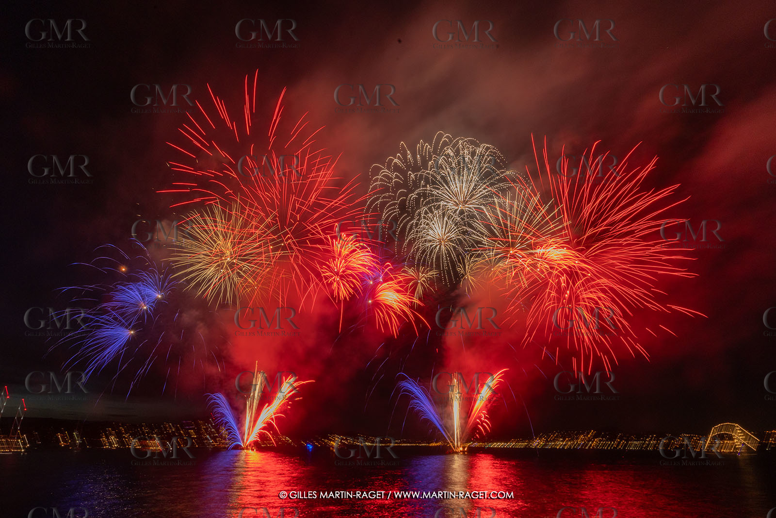 03 10 2025, Saint-Tropez (FRA), LEs VOiles de Saint-Tropez 2025, Race Day 5, crew party