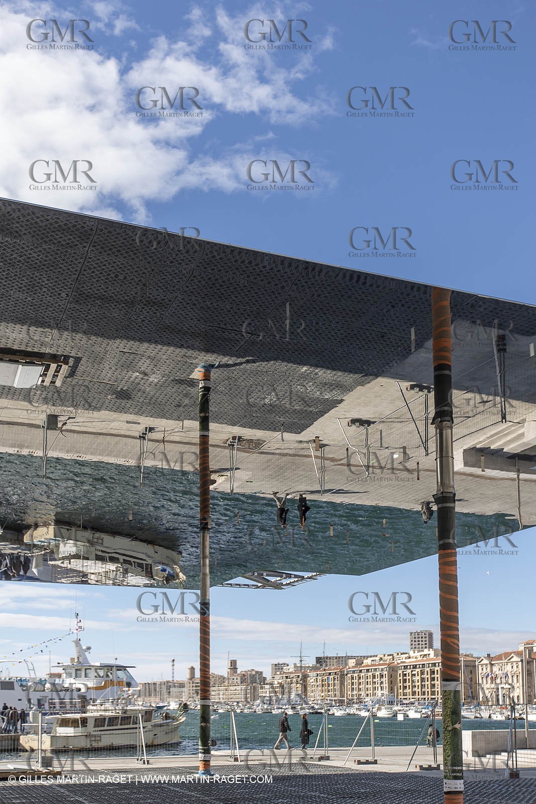 04 02 2013 - Marseille (FRA,13) - Vieux Port (historical port) refit - Works on the shadow maker