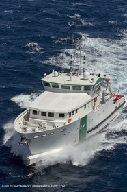 Al Azizi - Chantier H2X - Navires de recherche océanographique - Essais en mer au large de La Ciotat (FRA,13) - 29 07 2014
