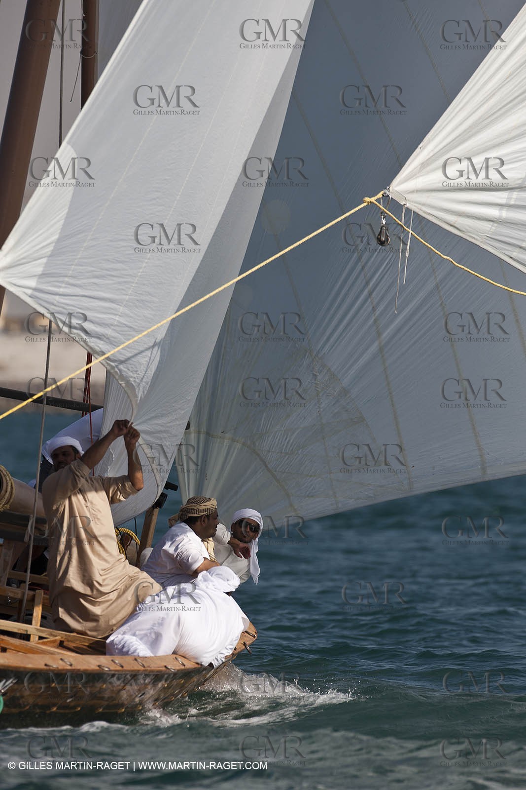 20 11 2010 - Dubai (UAE) - Dubai Louis Vuitton Trophy - Traditionnal dhow races for competing teams