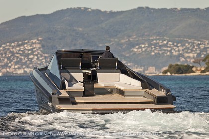 11 11 2009 - Saint Jean Cap Ferrat (FRA,06) Wally Yachts - Wallypower 55