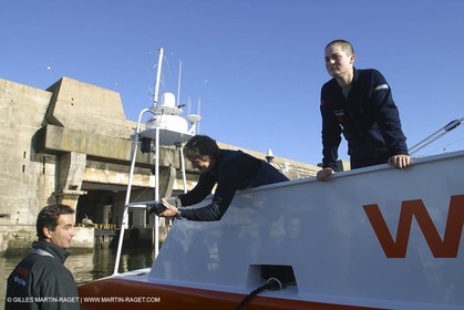 Kingfisher II - Jules Verne Trophy 2002 start - Brest