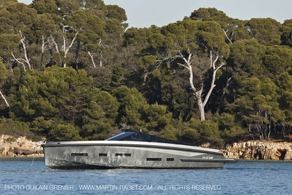 11 11 2009 - Saint Jean Cap Ferrat (FRA,06) Wally Yachts - Wallypower 55