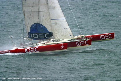 Round the world solo record - Idec - Francis Joyon - Brest finish