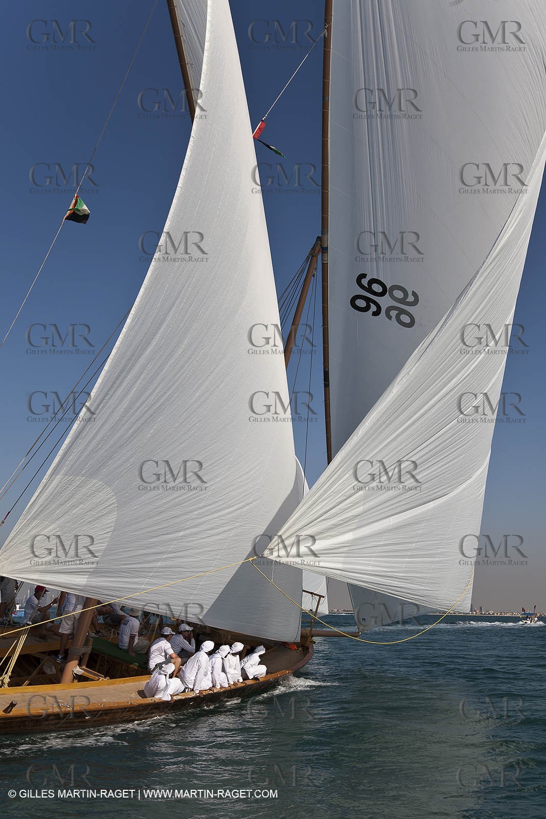 20 11 2010 - Dubai (UAE) - Dubai Louis Vuitton Trophy - Traditionnal dhow races for competing teams
