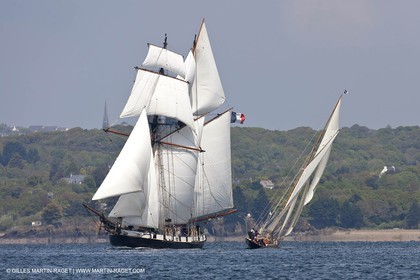 19 05 2010 - Lanveoc Poulmic (FRA,29) - Grand Prix de l'Ecole Navale -  Pen Duick