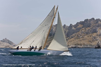 Sailing, Classic yachts, Voiles Vieux Port 2009, Marseille (FRA)