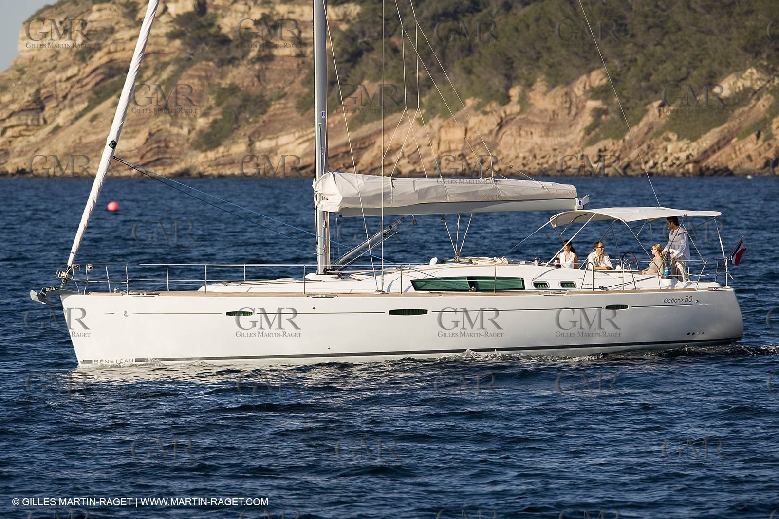Cruising monohull mooring