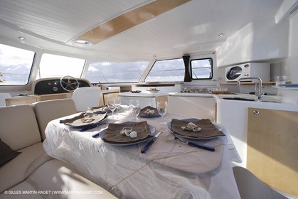 23 07 07 - La Rochelle - Chantier Fountaine Pajot - Highland