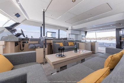 17 05 2017, Porquerolles (FRA,12), Fountaine-Pajot MY 44
