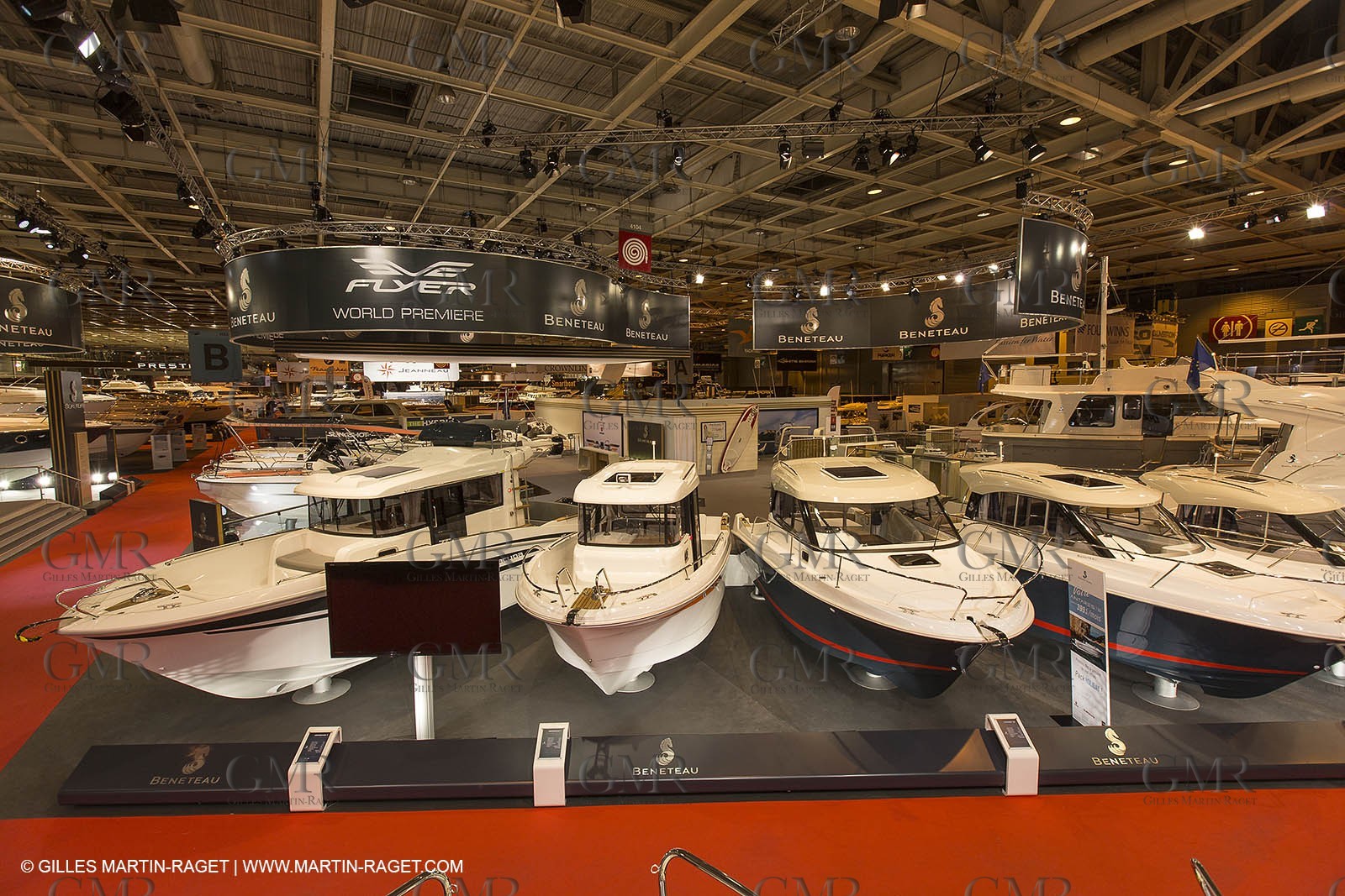 10 12 2013 - Paris (FRA,75) -Paris Boat Show - Beneteau booth