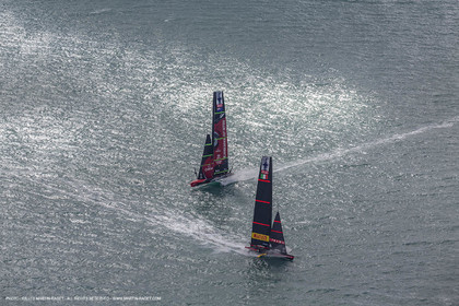 10 12 2020 - Auckland (NZL) - 36th America's Cup - Practice Sessions - Day 2 - Emirates Team New Zealand and Luna Rossa Prada Pirelli Team