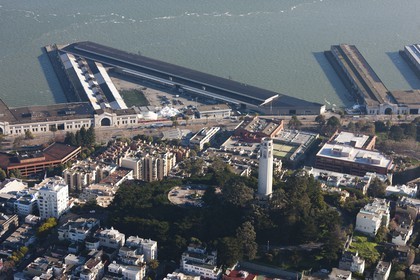 05 01 2011 - San Francisco (USA, CA) - 34th America's Cup - San Francisco waterfront - Piers 27-29 (triangle shape)