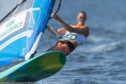 14 08 2016, Rio de Janeiro (BRA), 2016 Olympic Games, Sailing, RSX Men Medal race, Dorian Van Rysselberghe , gold medalist