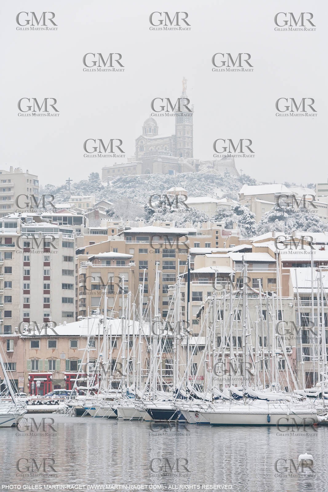 07 01 2009 - Marseille (FRA,13) - Exceptional snow amount on the city