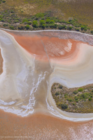 Marais salants à Aigues Mortes