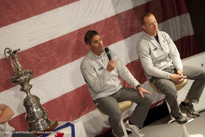 11 02 2010 - Valencia (ESP) - 33rd America's Cup - BMW ORACLE Racing - Day off 2