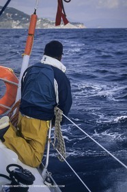 Voile, croisière, équipement, Sécurité